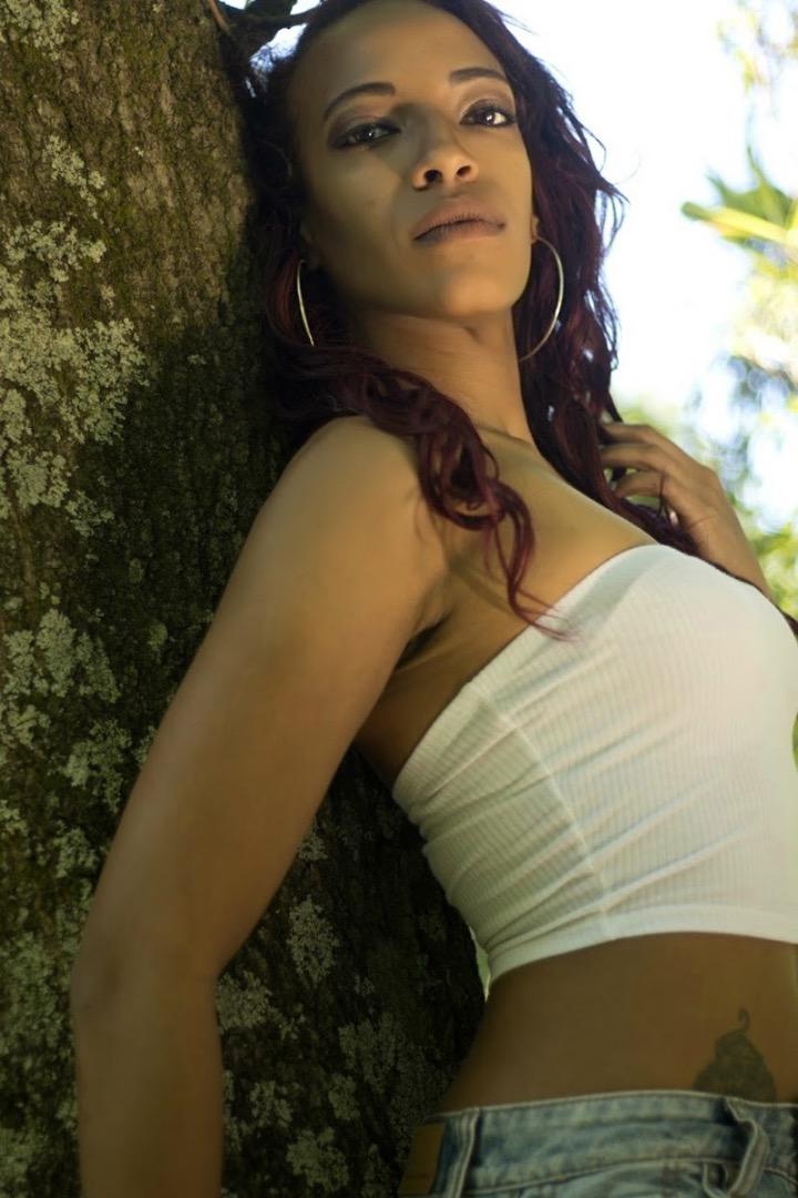 Female model photo shoot of Kaitlyn Melanie