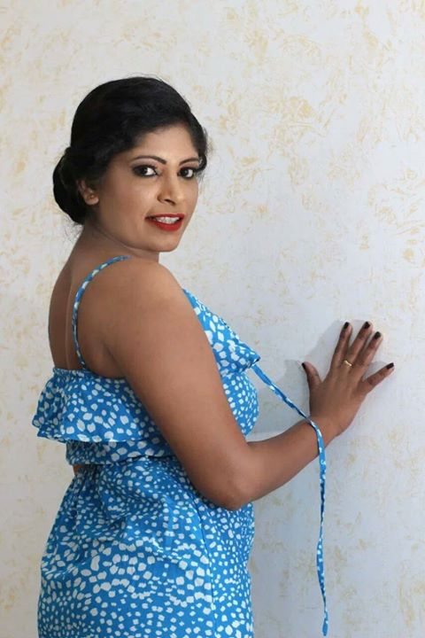 Female model photo shoot of Niluka Priyangani