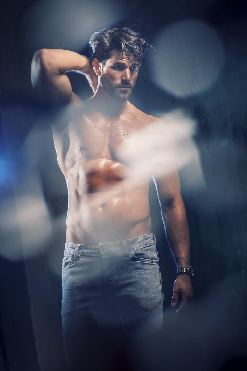 Male model photo shoot of Sven Doornkaat in Los Angeles