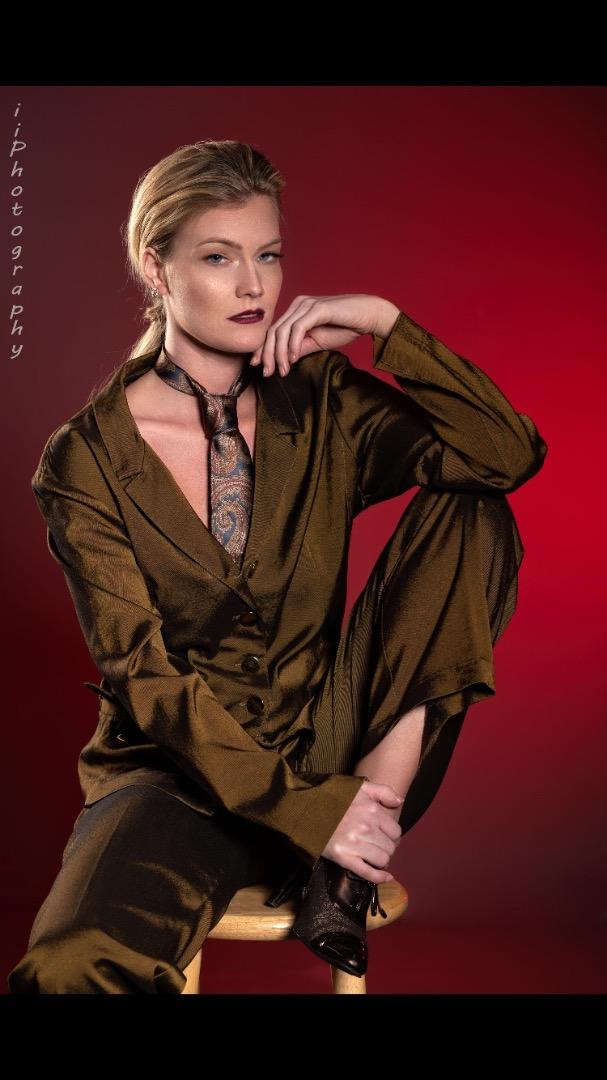 Female model photo shoot of Heidii Lee