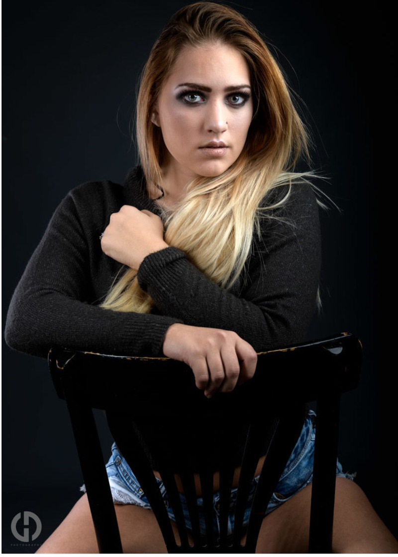 Female model photo shoot of KaylaOblisk in Louisville, KY