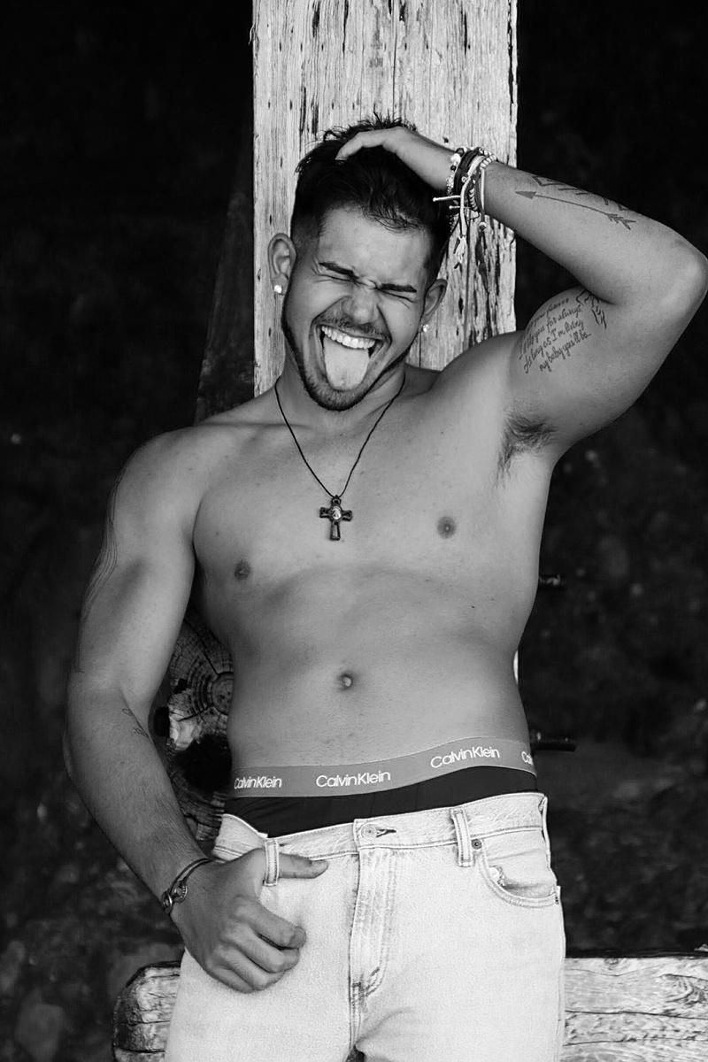 Male model photo shoot of Angelo DeVito III