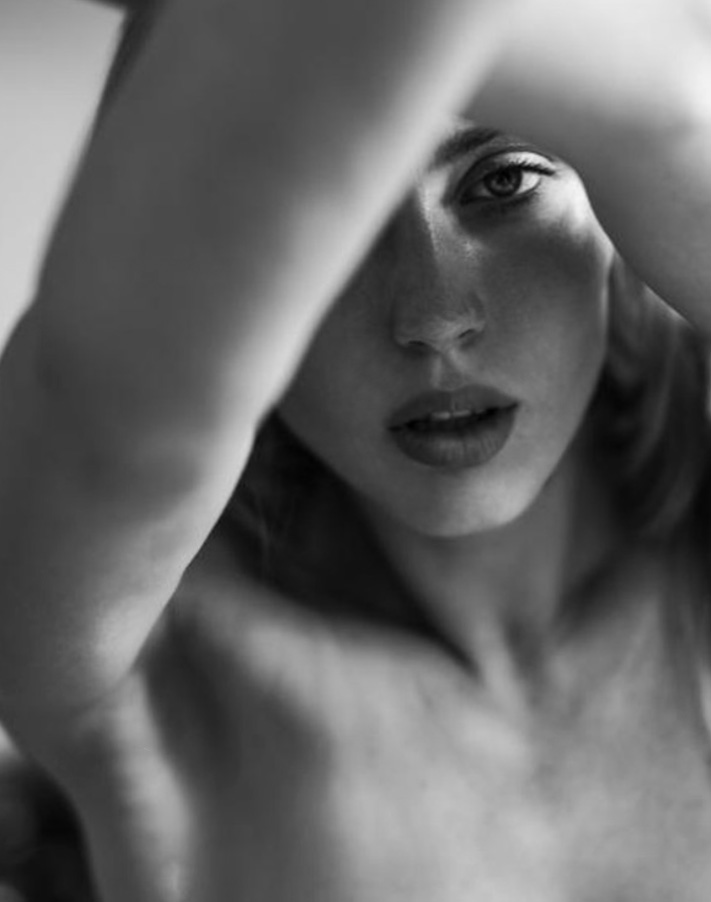 Female model photo shoot of Ieva_Ukanyte