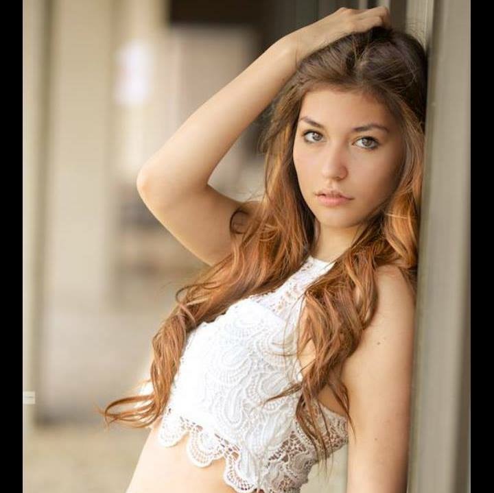Female model photo shoot of amber_thiel