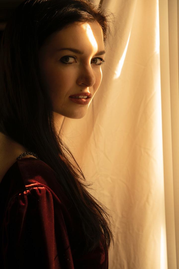 Female model photo shoot of Laura Dromerick