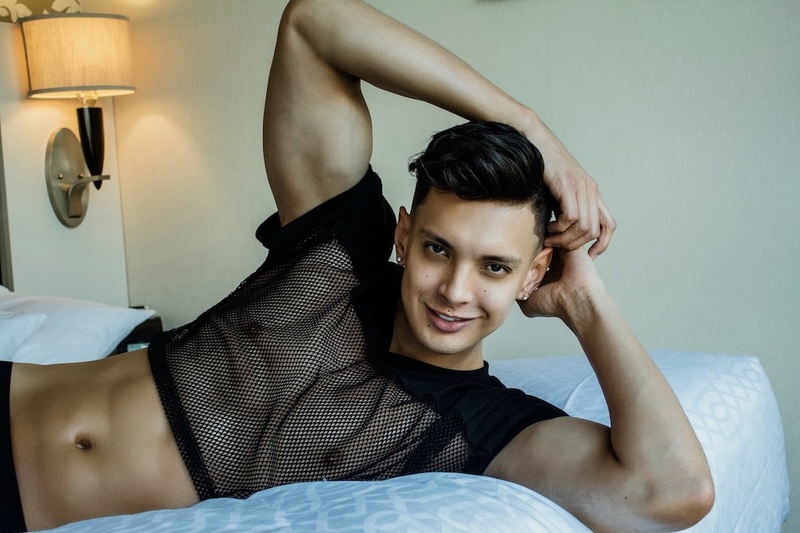 Male model photo shoot of Cristian Suaza