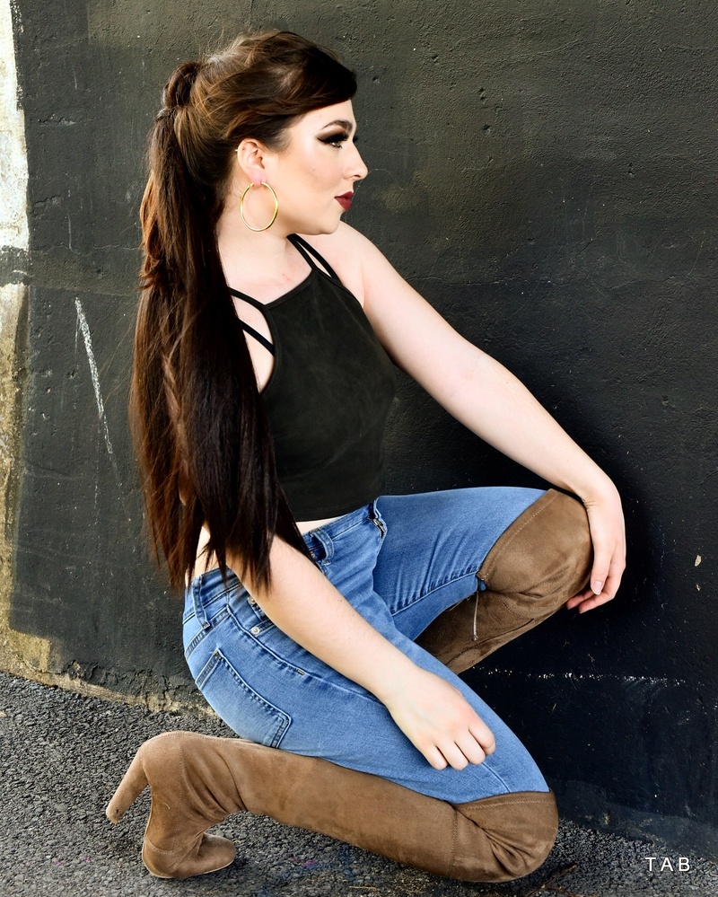 Female model photo shoot of Scarlet Aldaine