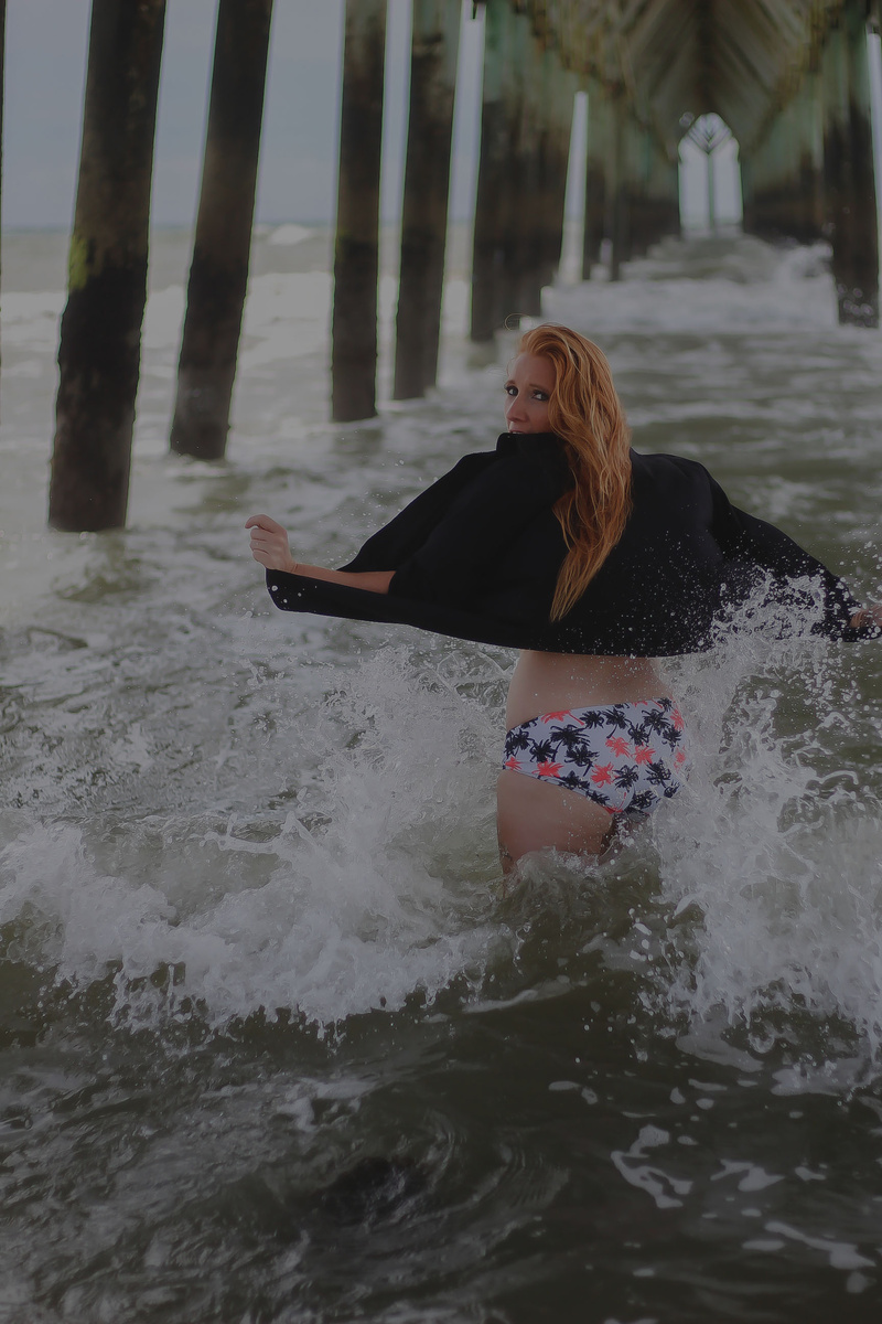 Female model photo shoot of sunflower90 in Surf City, NC