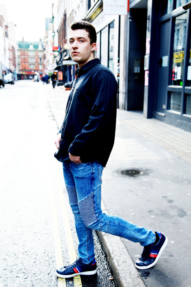 Male model photo shoot of Daniel Galanis