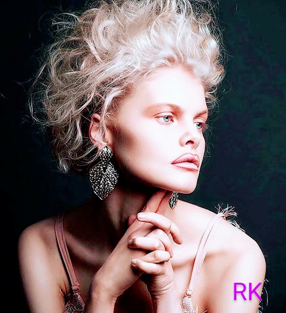 Female model photo shoot of Randee Kioski