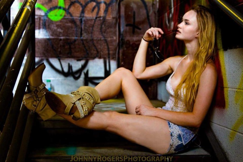 Female model photo shoot of DestinyE20 in Nashville
