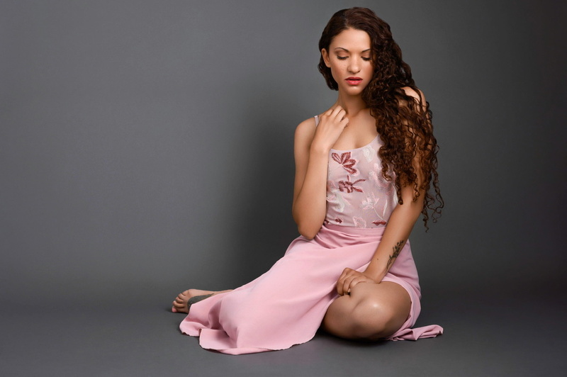 Female model photo shoot of AinzE, retouched by Natalie Mishnyova