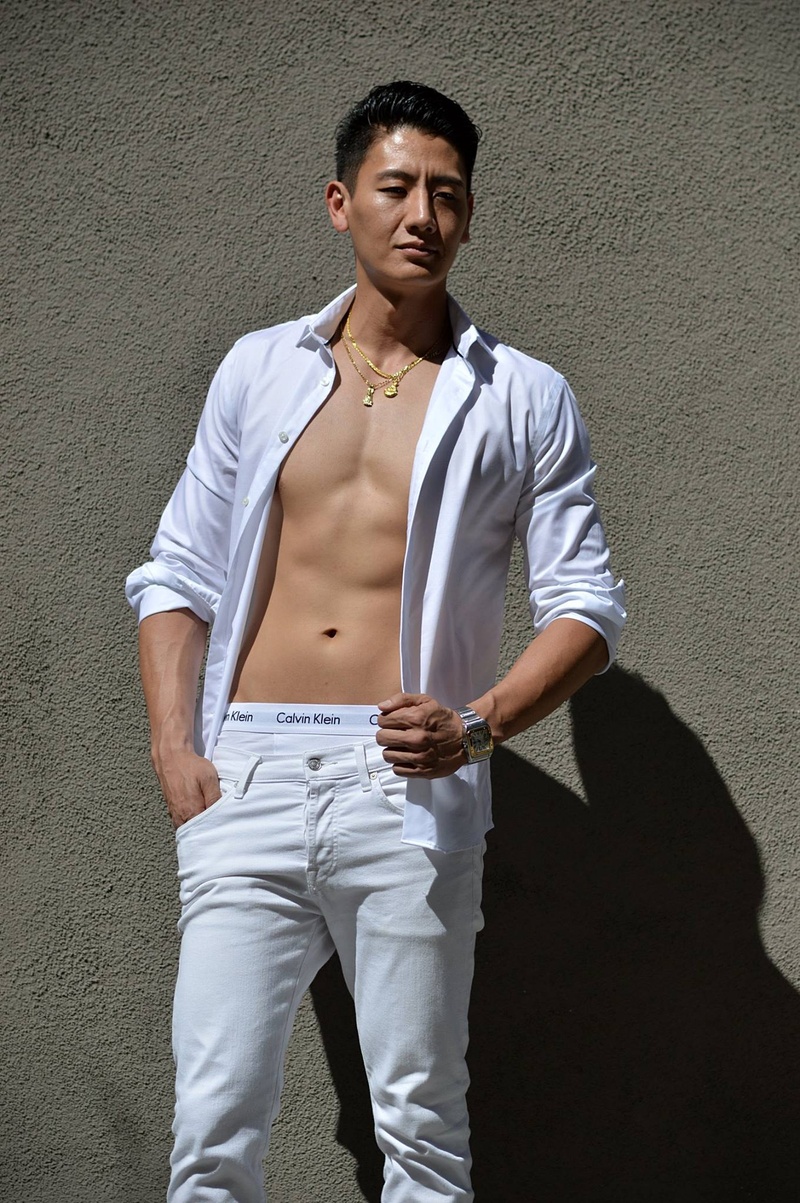Male model photo shoot of Eric Valverde