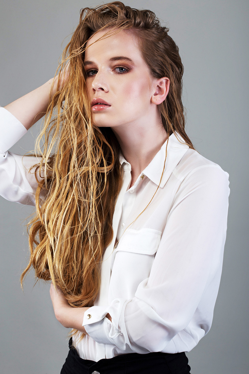 Female model photo shoot of Angelina Stor