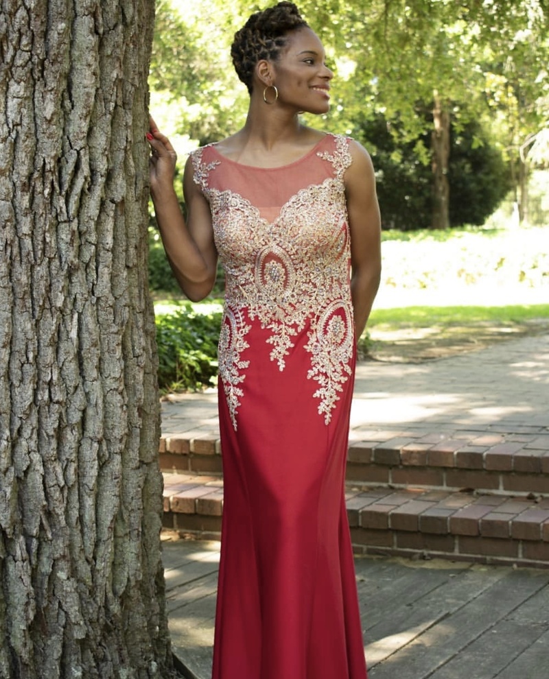 Female model photo shoot of Faith Clemons in Hopeland Gardens