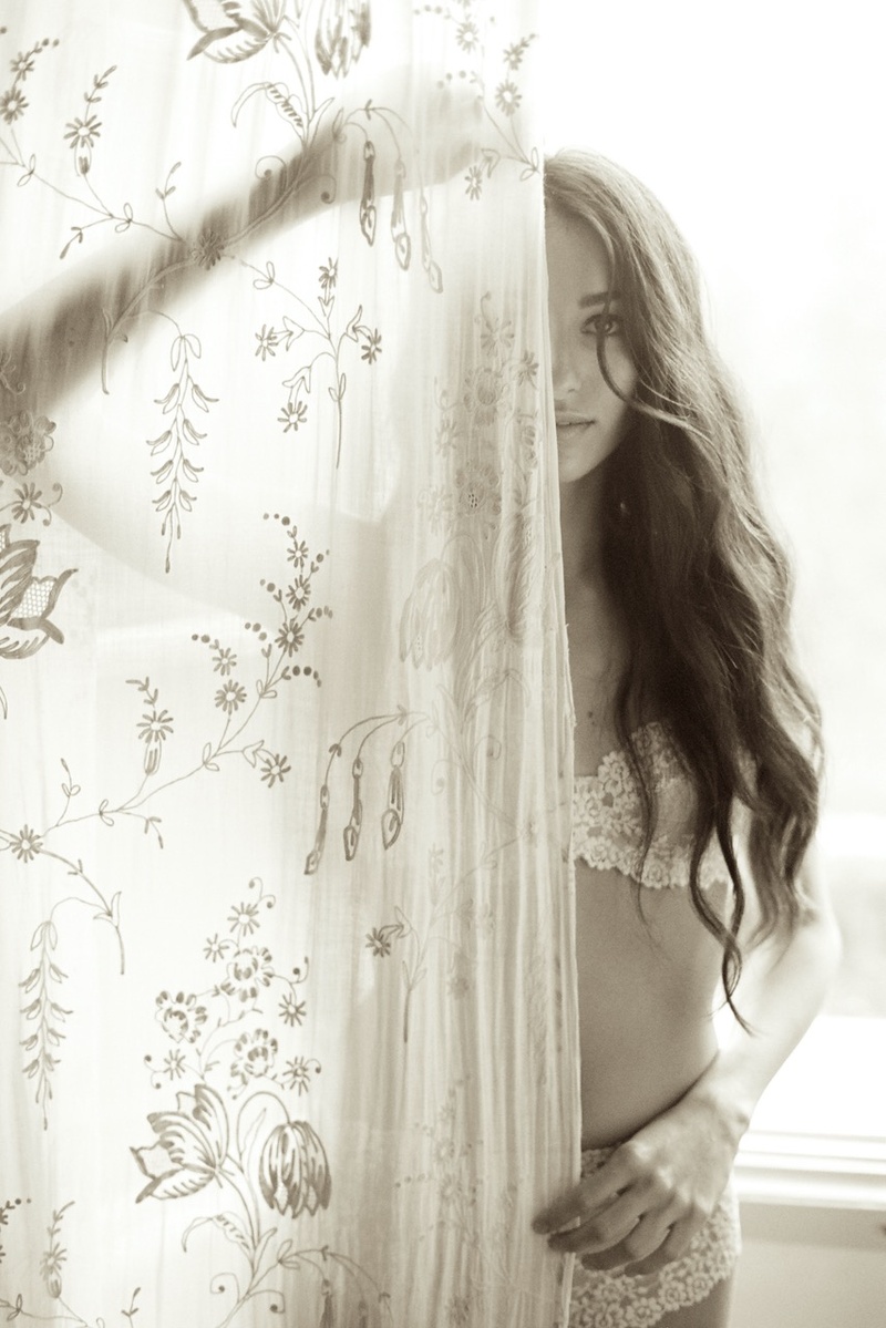 Female model photo shoot of Emma Wyatt