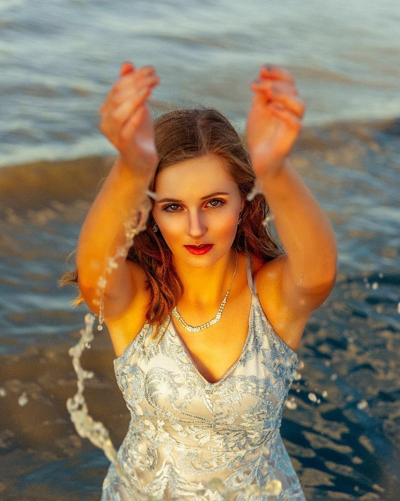 Female model photo shoot of peytonwhite in Hilton Head Island, SC