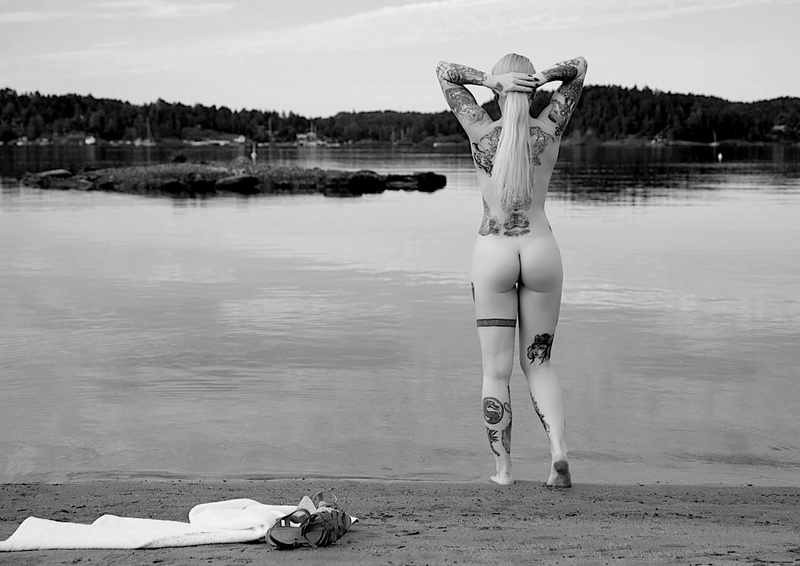 Female model photo shoot of H8Bitz by BjodFoto in Oslo Norway