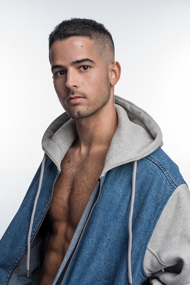 Male model photo shoot of NicolasMedia
