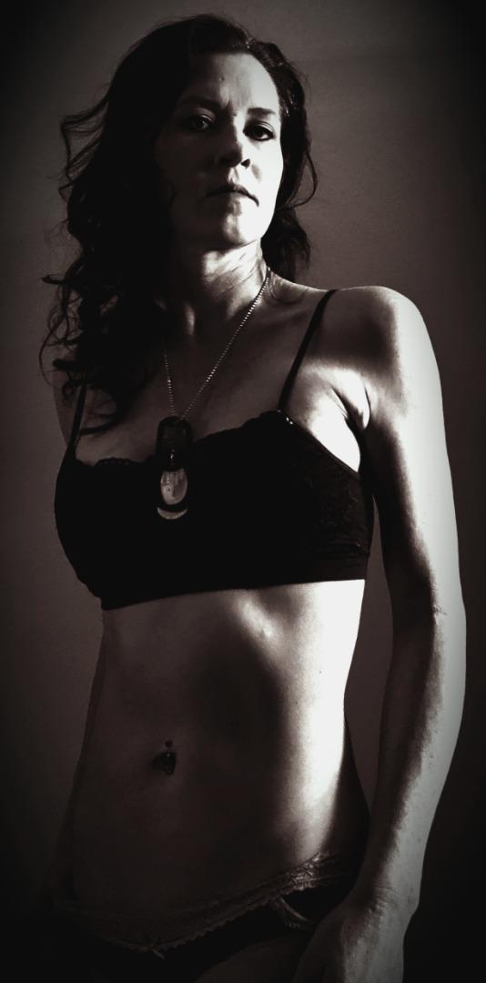 Female model photo shoot of Tonya K