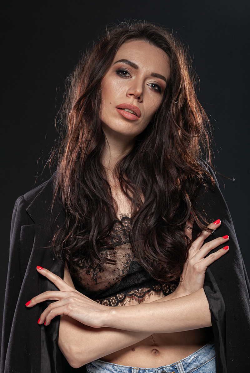 Female model photo shoot of Monika Mika