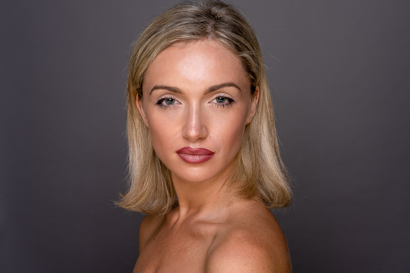 Female model photo shoot of Visenya Clark