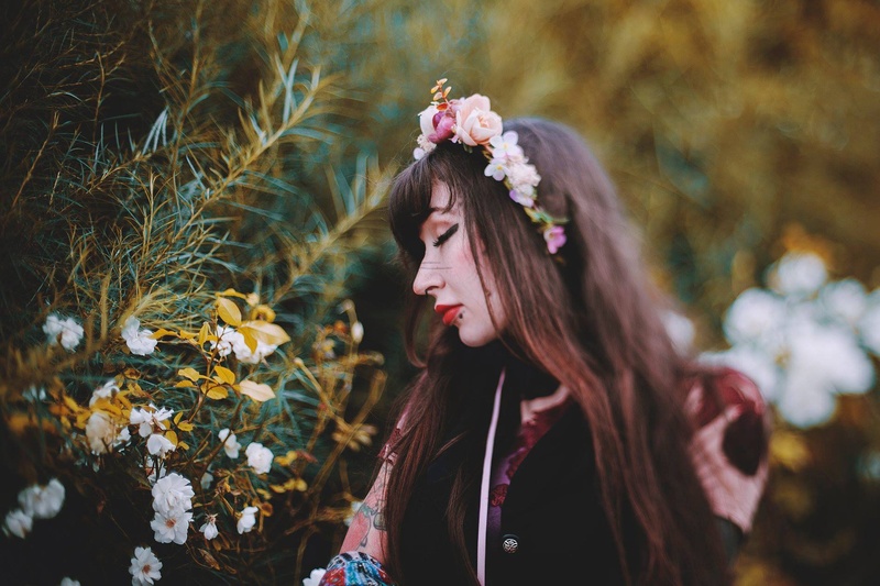 Female model photo shoot of The Gypsy Tale