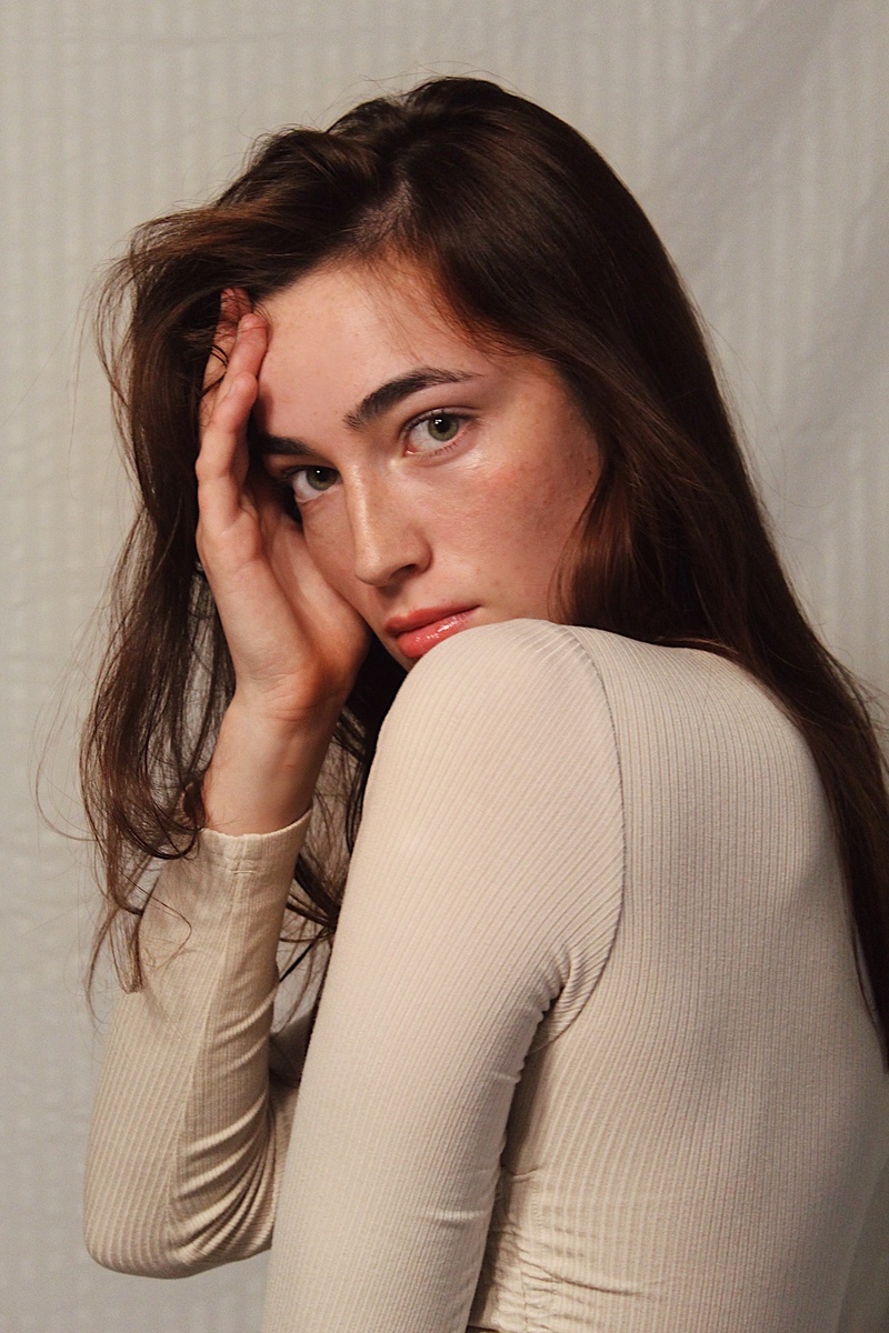 Female model photo shoot of Alyssa Rossman