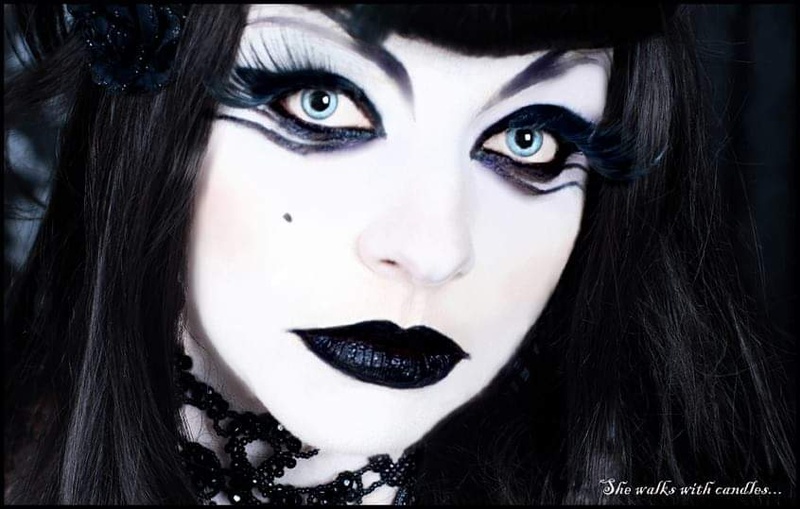 Female model photo shoot of Demonia Blackstar