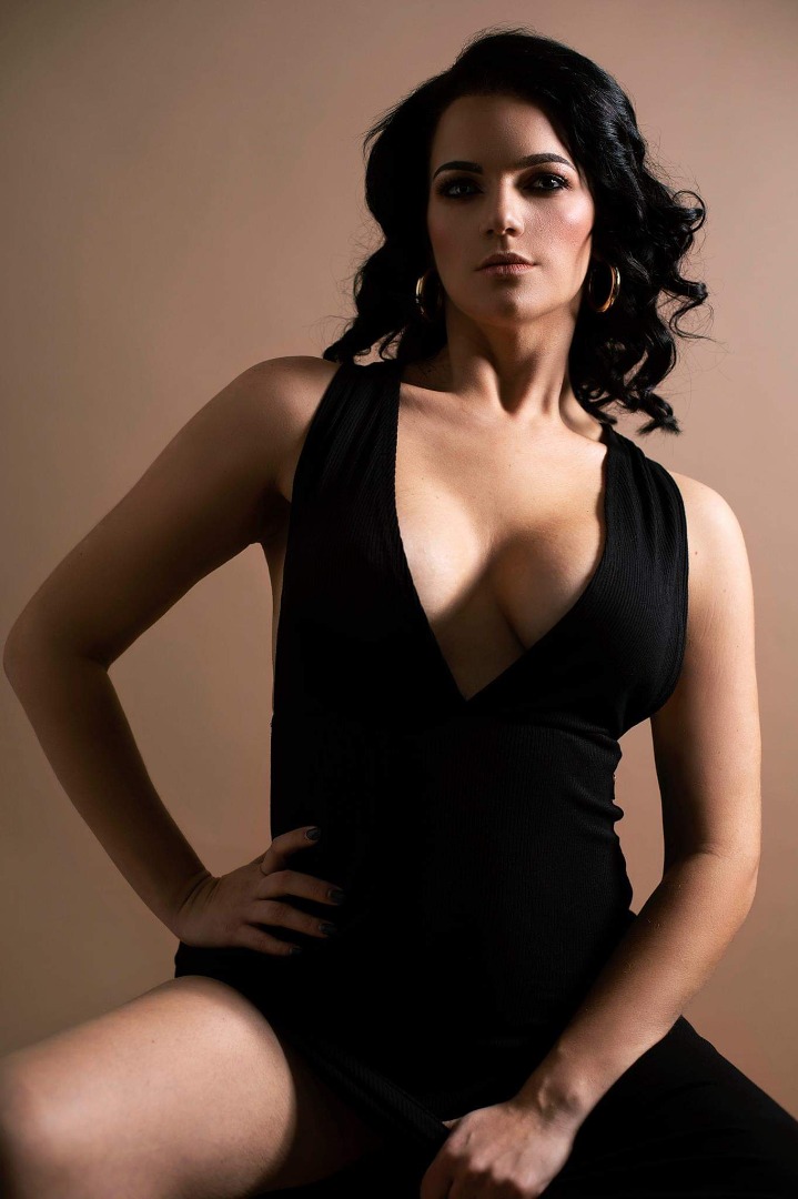 Female model photo shoot of Elida Trevino