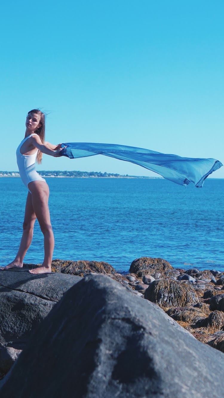 Female model photo shoot of SammyRaye in Hampton, New Hampshire