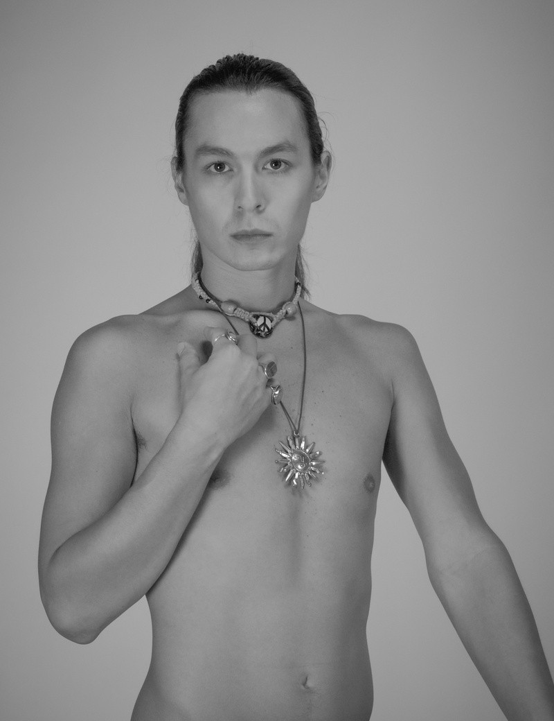 Male model photo shoot of Vanle1