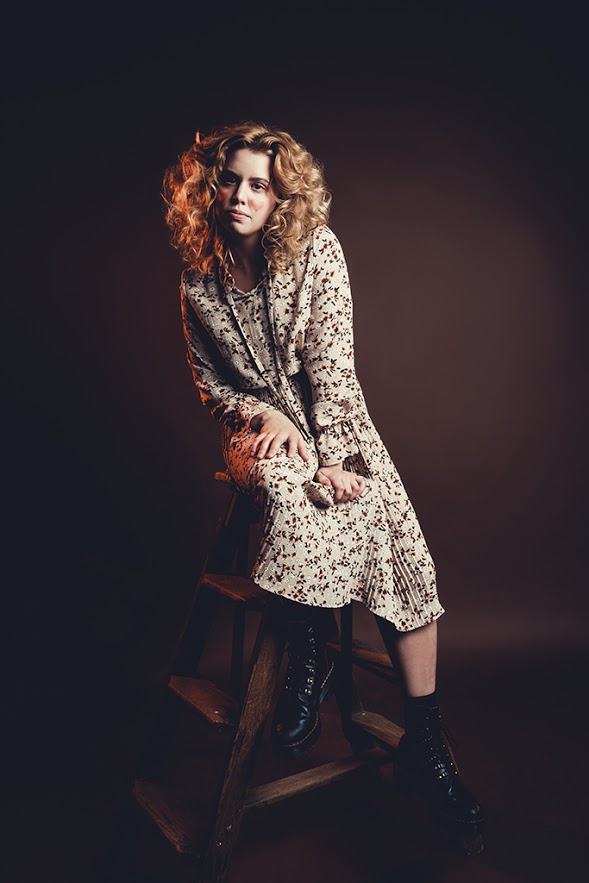 Female model photo shoot of ElizaFury by Thomas Calder