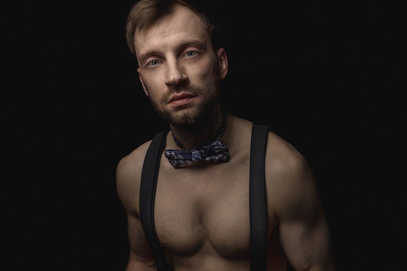 Male model photo shoot of Anton Hansen