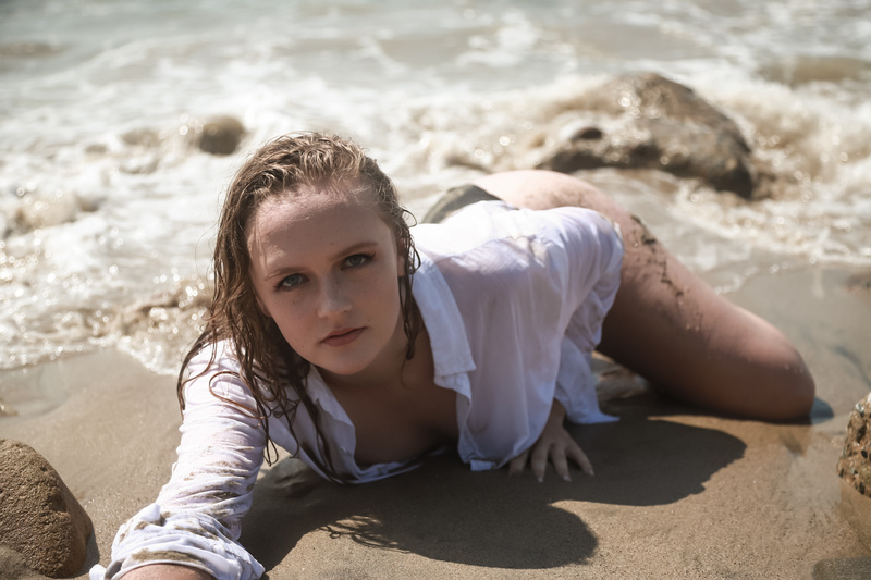 Female model photo shoot of RachelRoseV