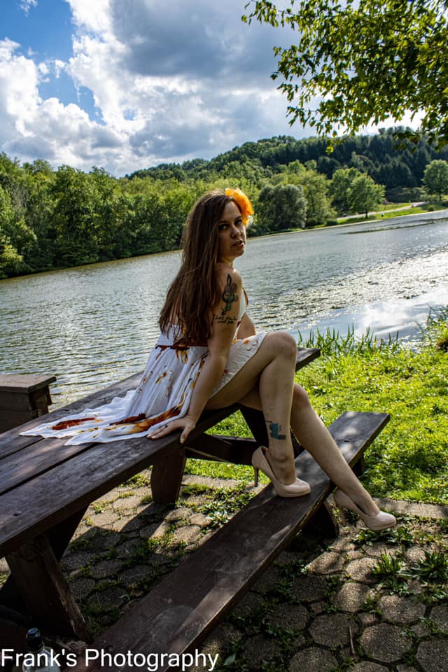Female model photo shoot of Sassy Savy in northmorland park