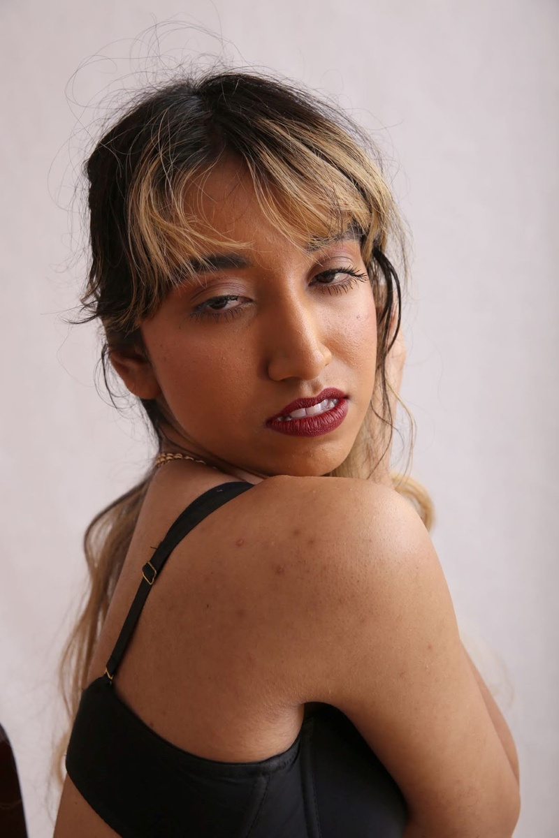 Female model photo shoot of Tessania