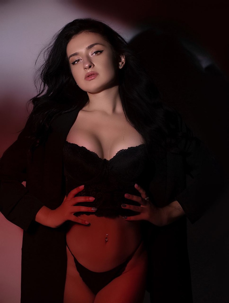 Female model photo shoot of Angelina Ivinskaya in Kiev