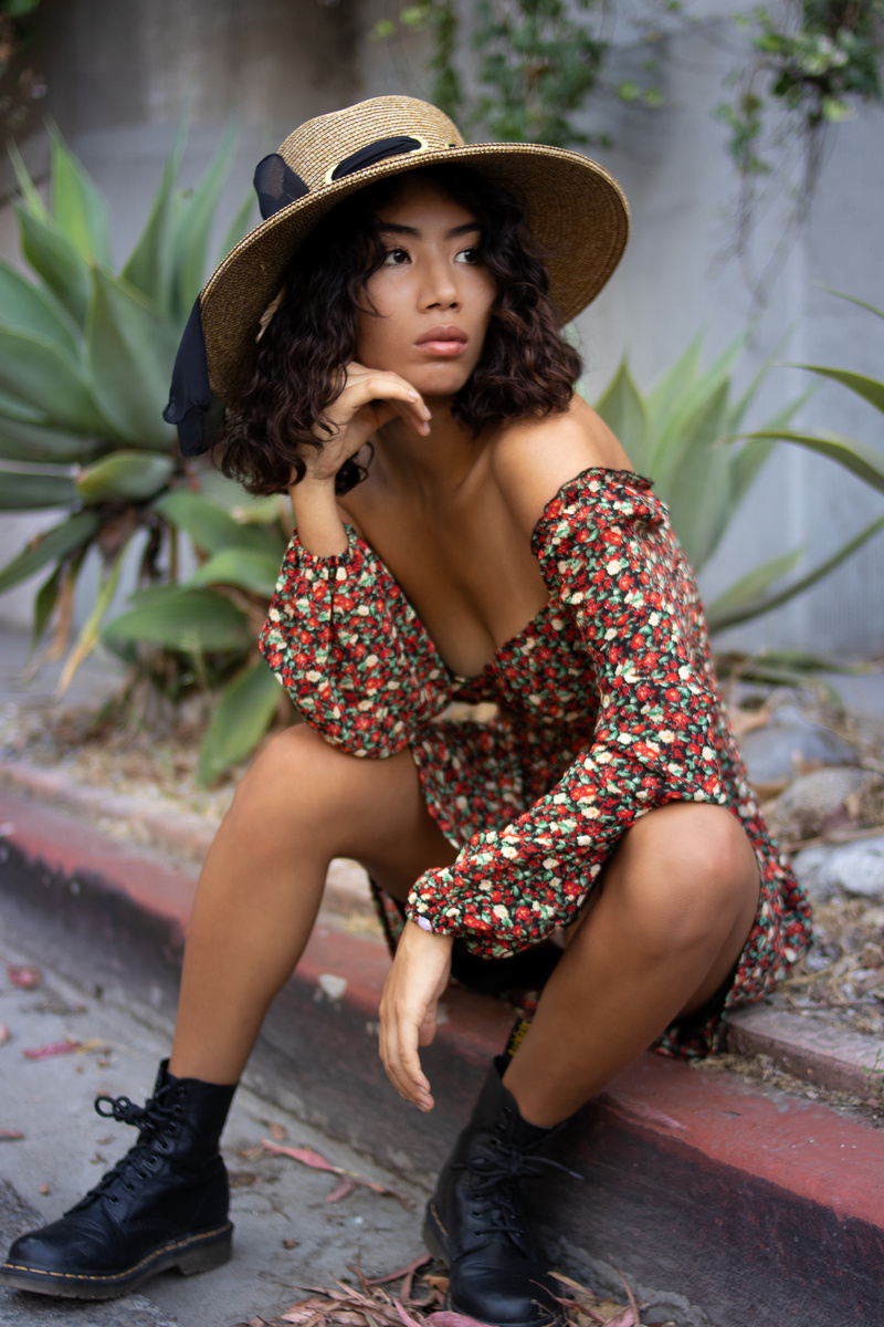 Female model photo shoot of desyu in Los Angeles
