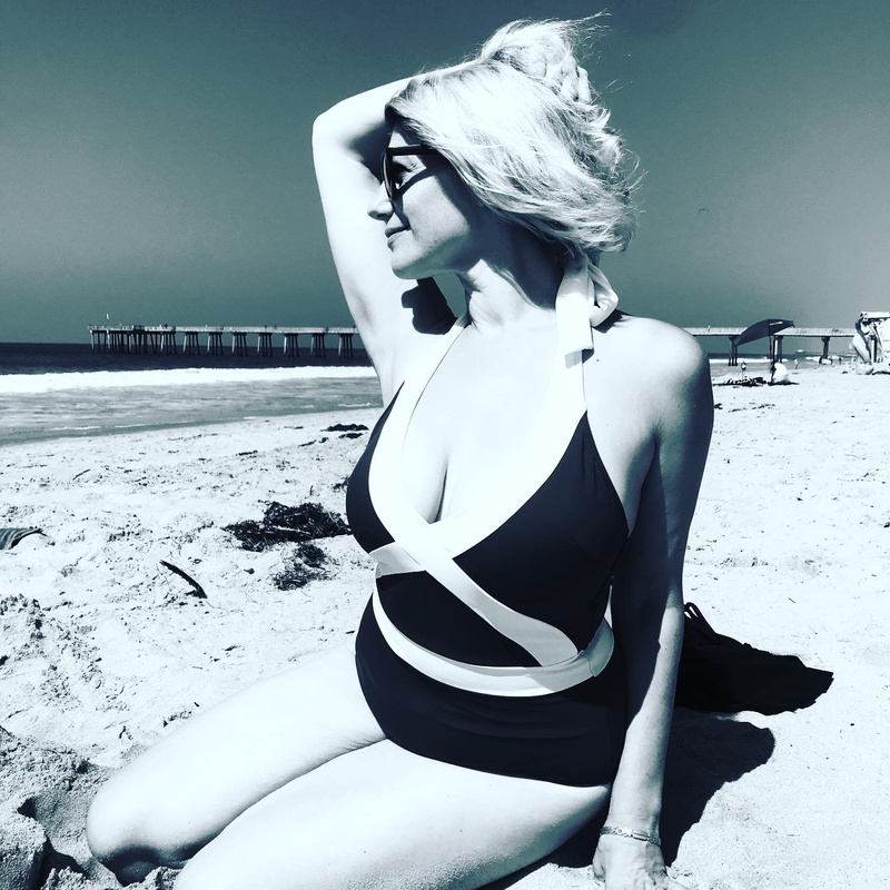 Female model photo shoot of jessicarisco in Hermosa Beach
