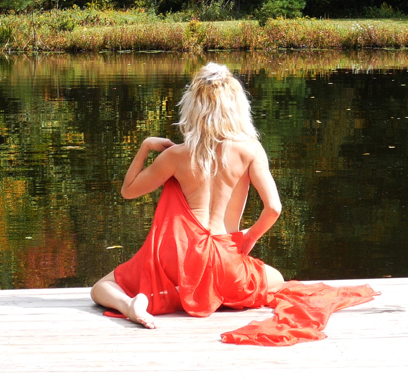 Male and Female model photo shoot of Mindafloon Project and Jem in Moonrise Pond - Bethel NY