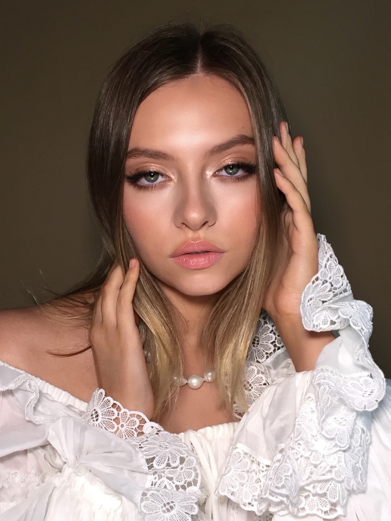 Female model photo shoot of Liliya2018