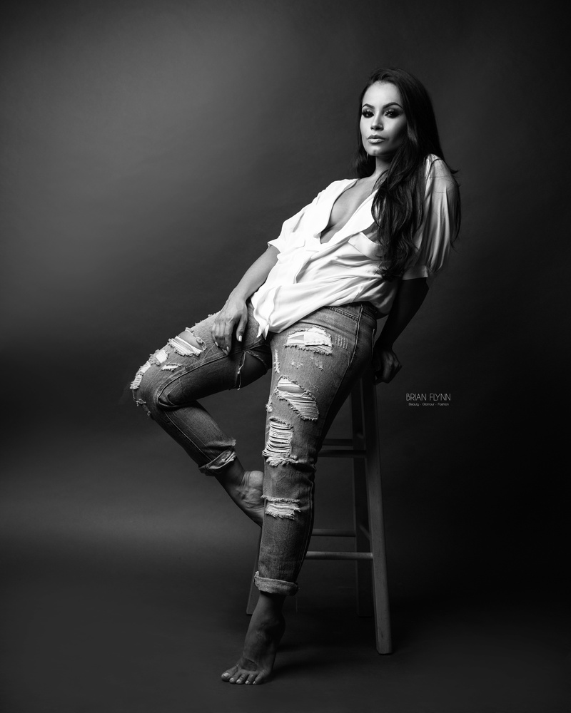 Female model photo shoot of Desiree Chantal
