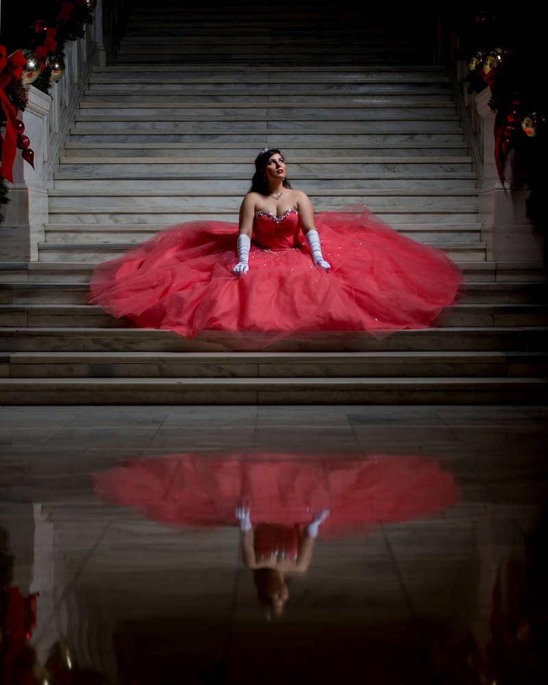 Male and Female model photo shoot of Little Rock Photo and La Chiquilla in Arkansas State Capitol