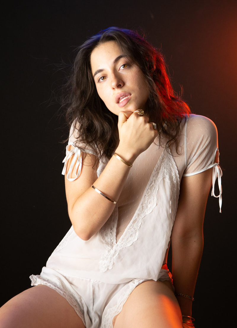 Female model photo shoot of aritgrr