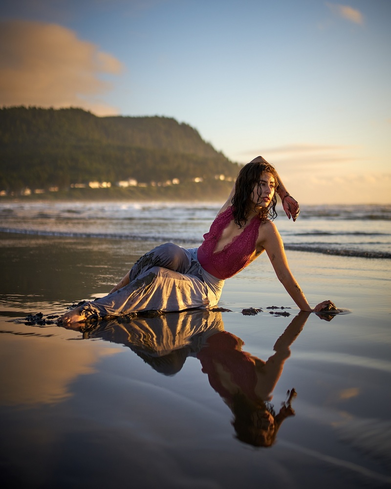 Female model photo shoot of Alysia Marie in Seaside, Oregon