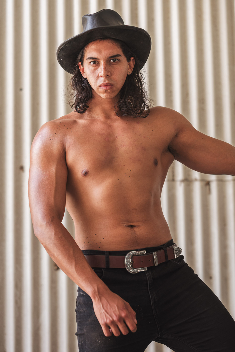 Male model photo shoot of Emmanuel Quezada