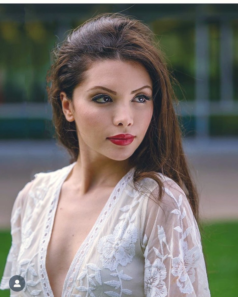 Female model photo shoot of JasmineRossi