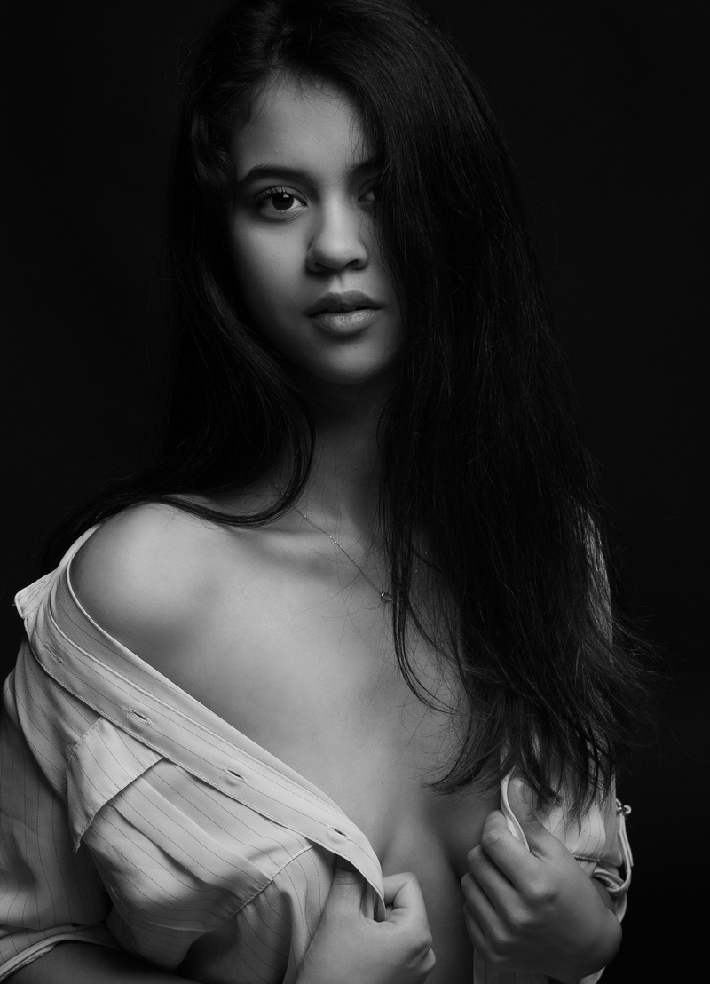 Female model photo shoot of Bengale04