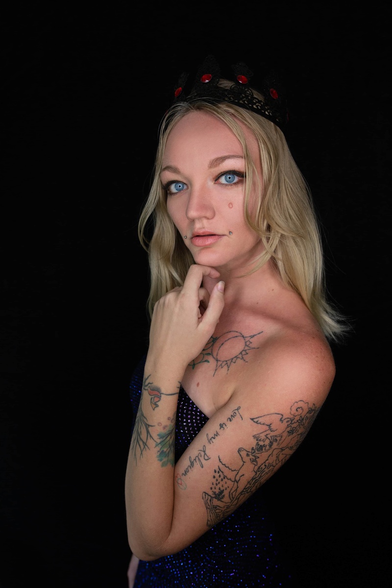 Female model photo shoot of Scarlet Rose 0714 by JBraytography_